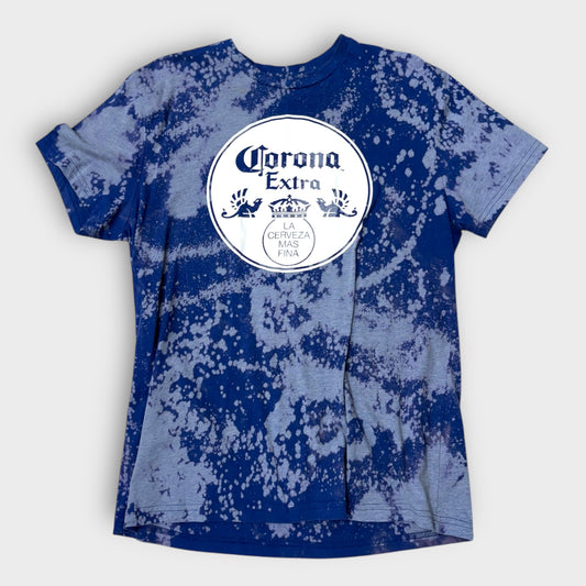 Women’s graphic tee- small