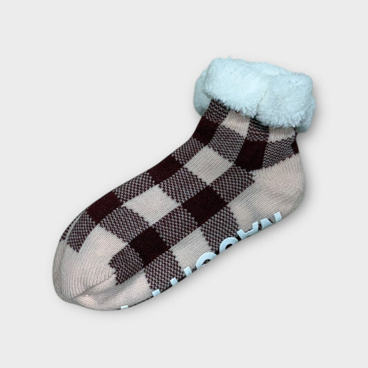 Fuzzy Socks- sz 9-11 NWT