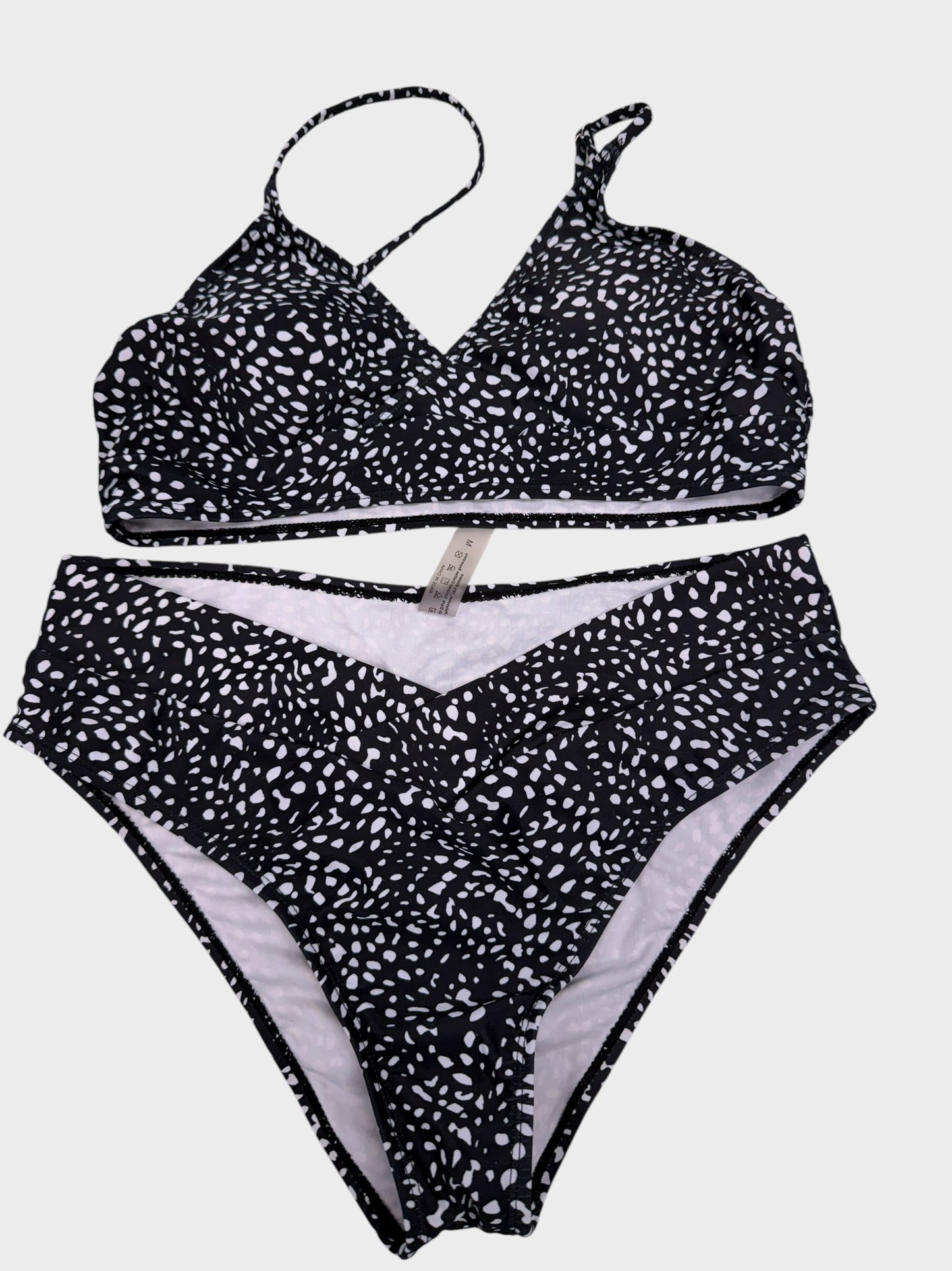 Women’s medium swimsuit