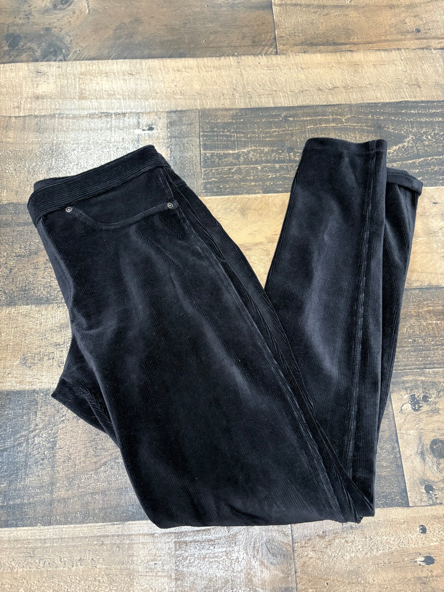 Women’s small pants