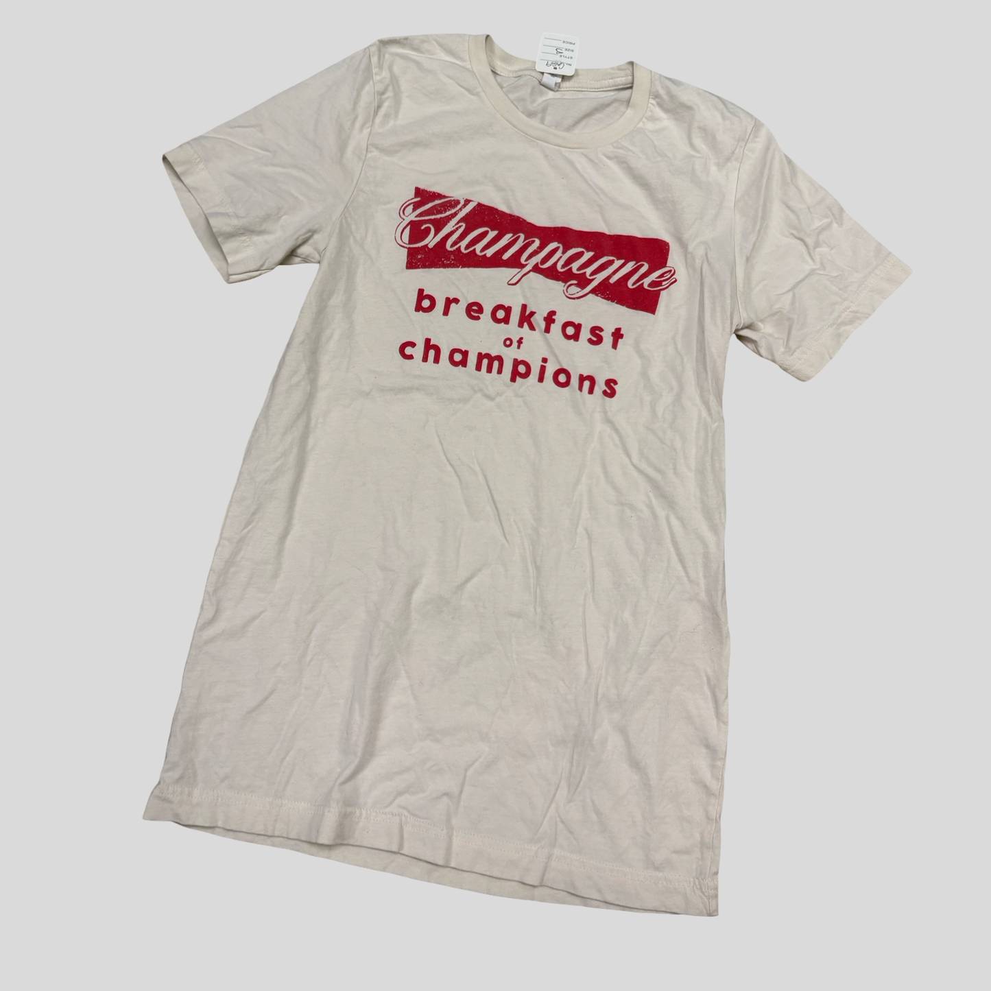 Women’s graphic tee small
