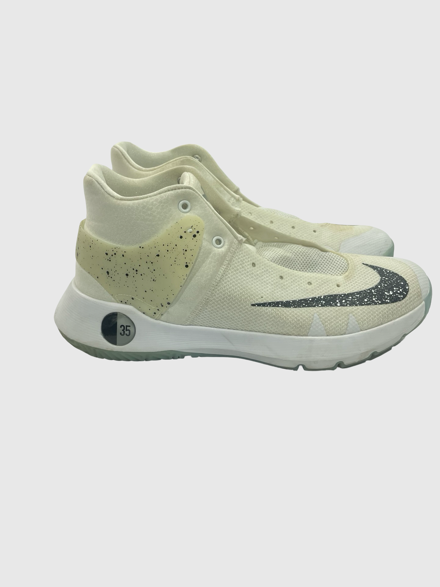 Men’s 11 Nikes (No soles/strings)