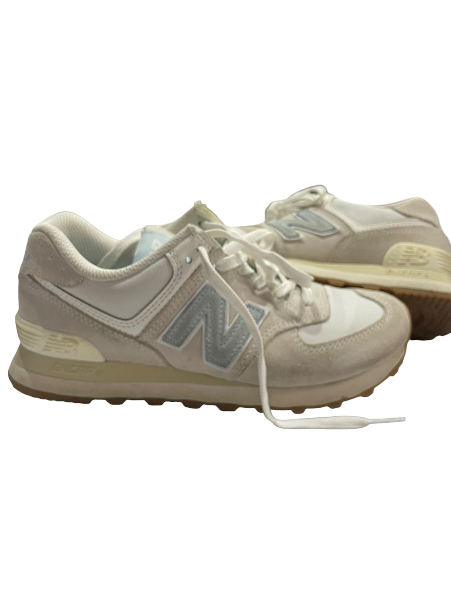 Women’s 7 new balance shoes