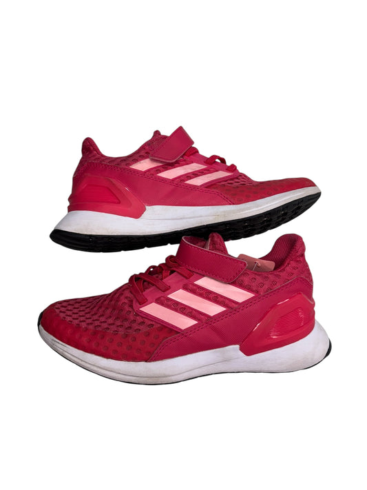 Girl’s 2.5 adidas shoe