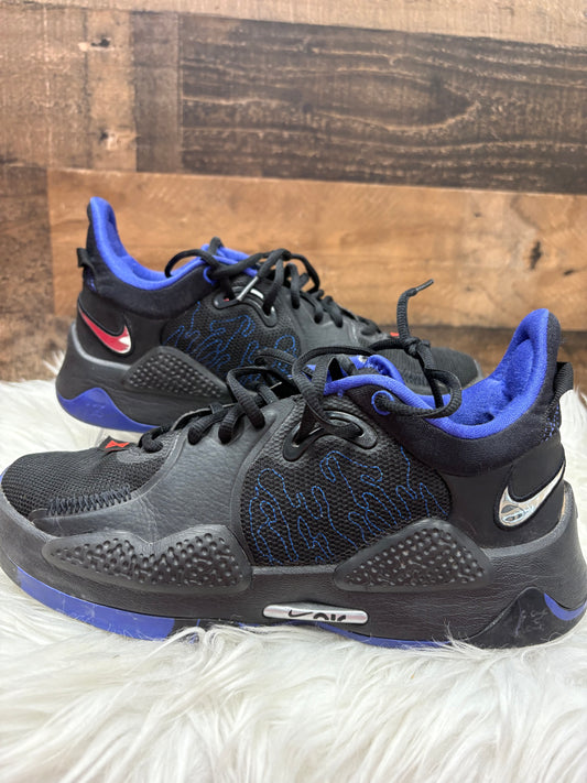 Men’s 8 Nike shoes
