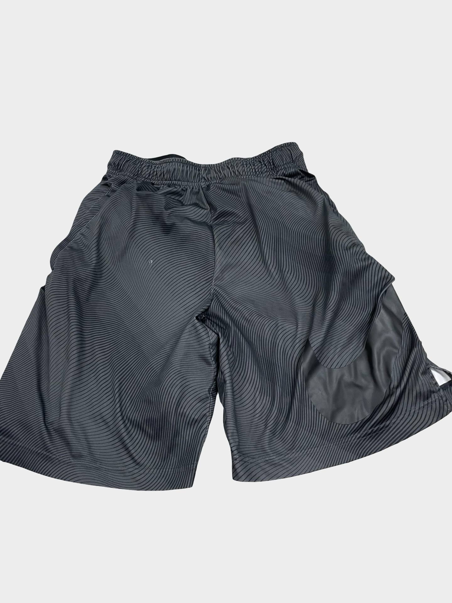 Men’s small Nike (hole)