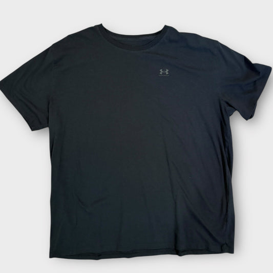 Women’s large UA shirt