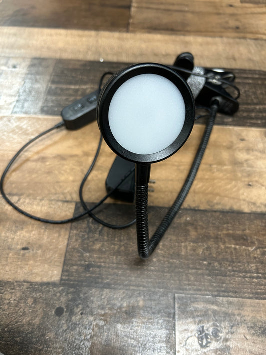 Clip on lamp