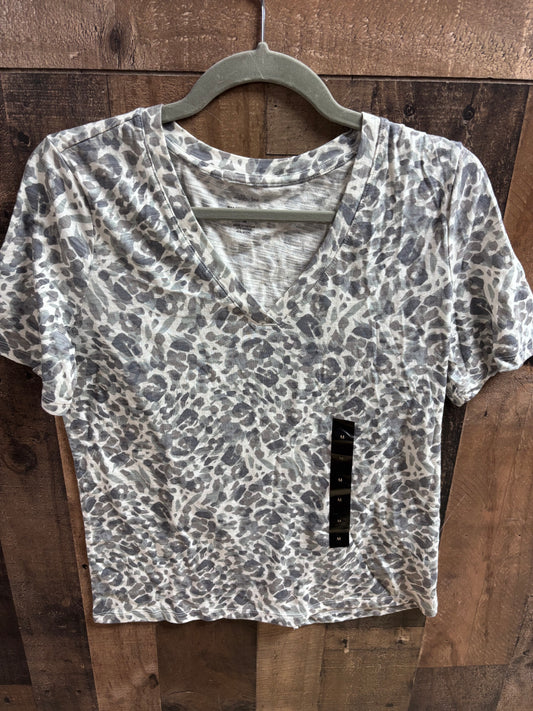 Women’s medium shirt nwt