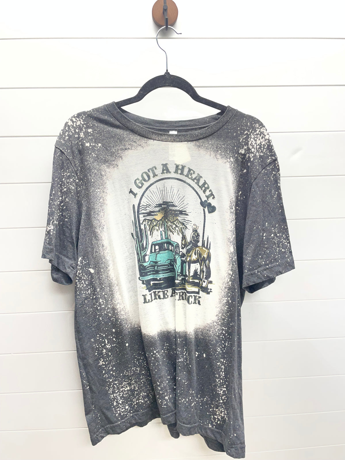 Women’s XL tee