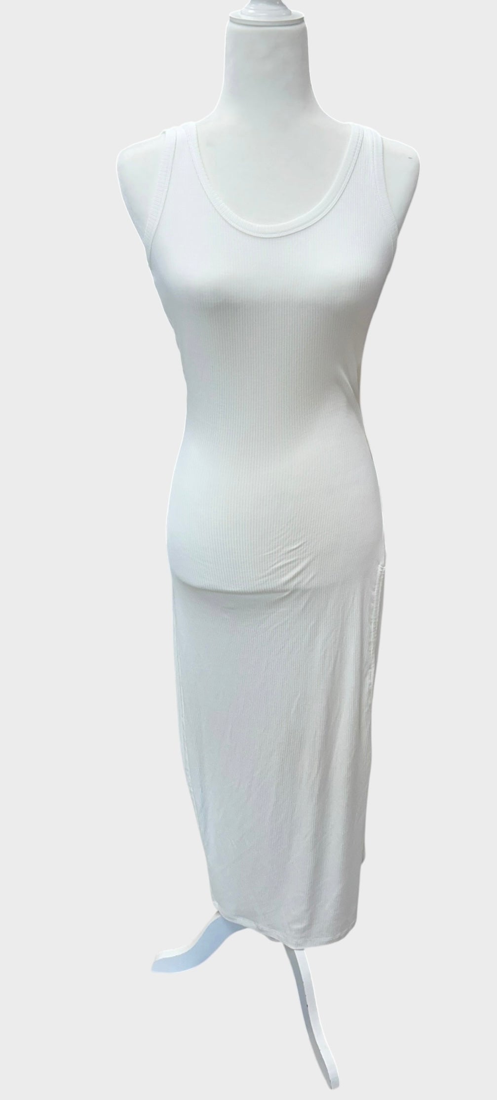 Women’s medium fitted dress