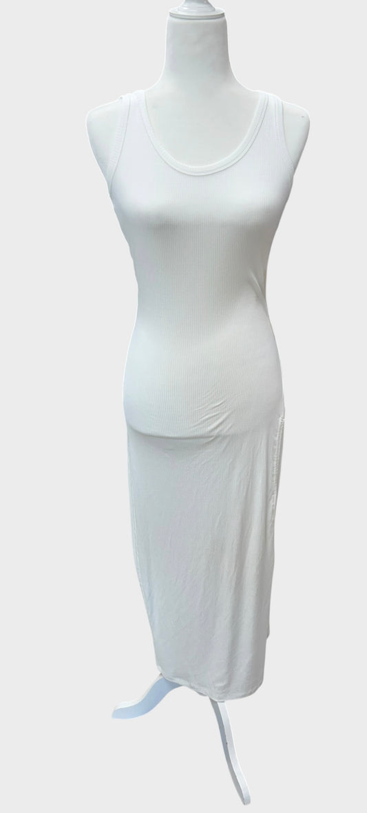 Women’s medium fitted dress