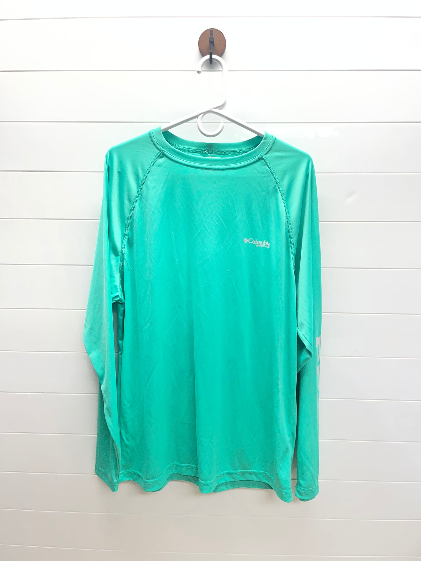Men’s medium long sleeve