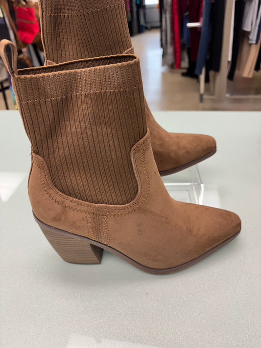 Women’s 7 boots