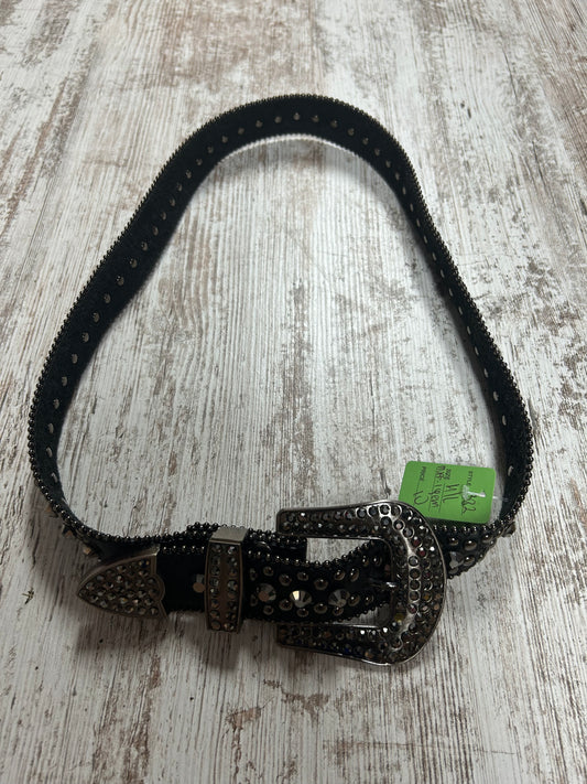 Womens m/l (missing gem) belt