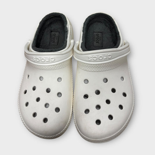 Mens 9/Womens 11 Crocs