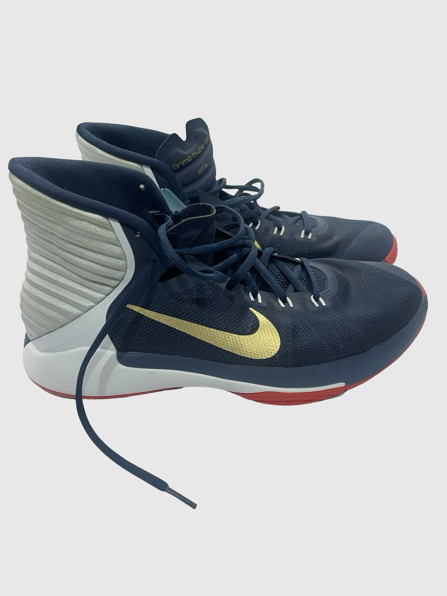 Men’s 10.5 Nike Basketball Shoes