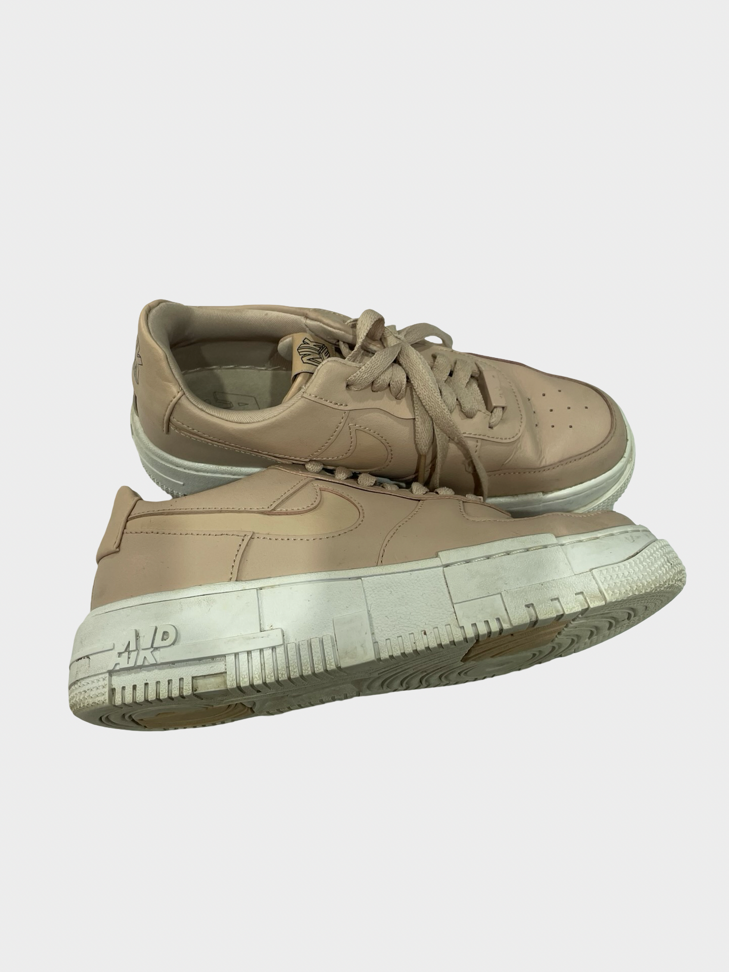 Women’s 8 Nikes