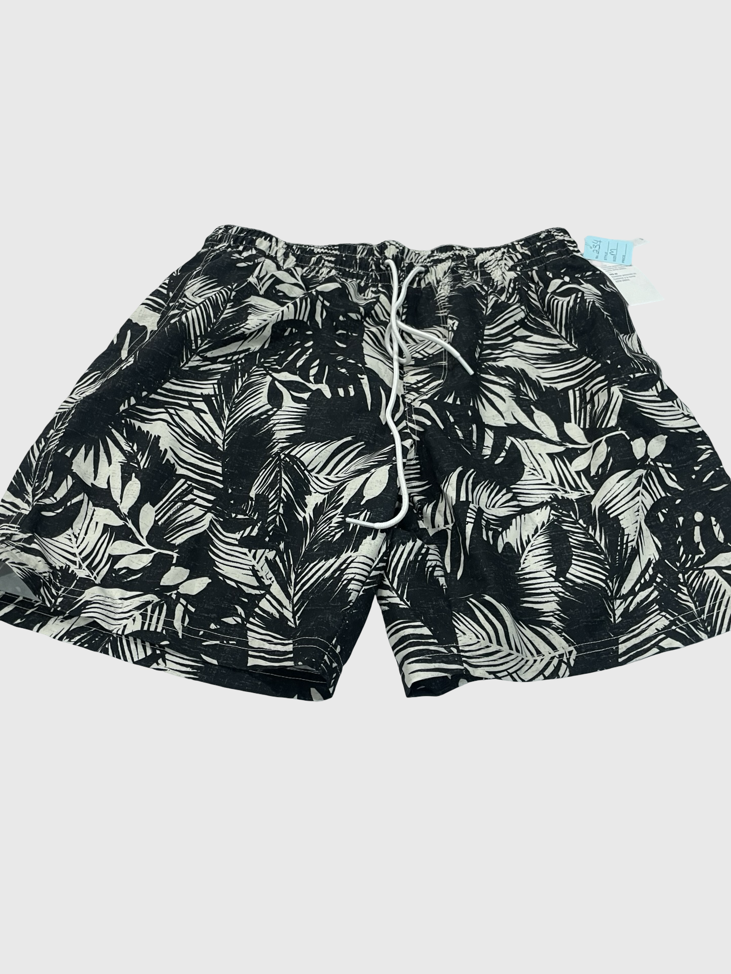 Men’s medium nwt swim trunks