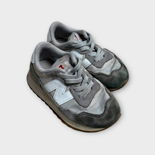 Kids New Balance sz 7C