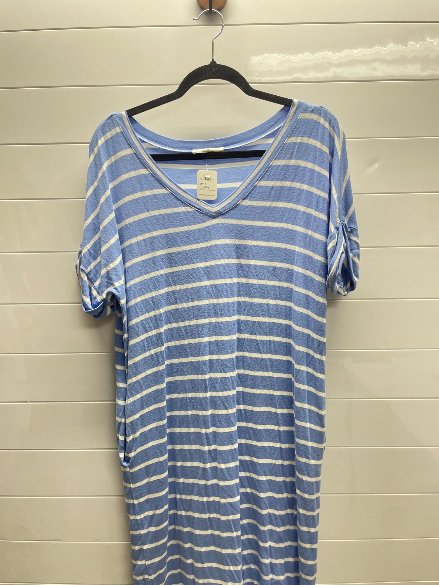 Women’s medium dress