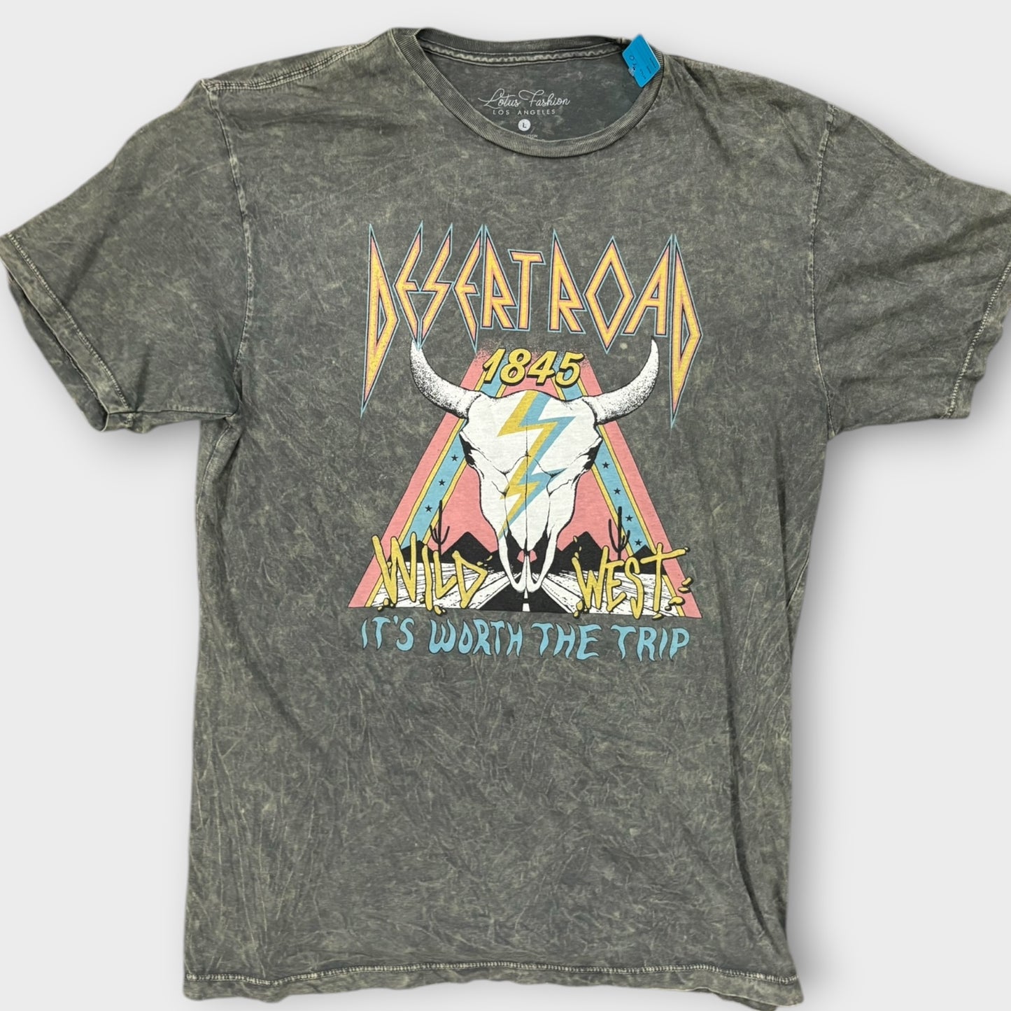 Women’s large graphic shirt