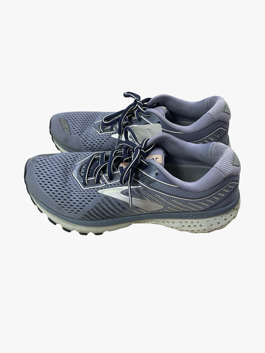 Women’s 8.5 Brooks