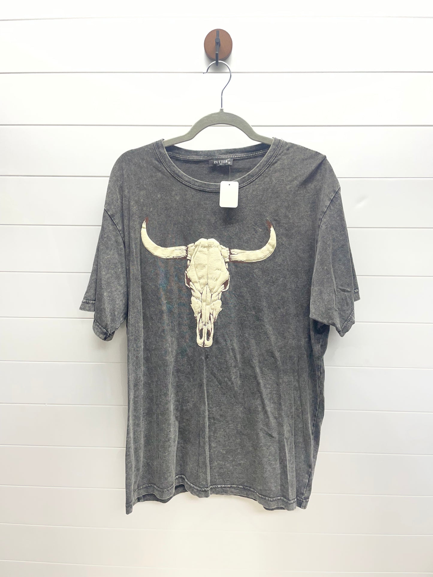 Women’s medium tee