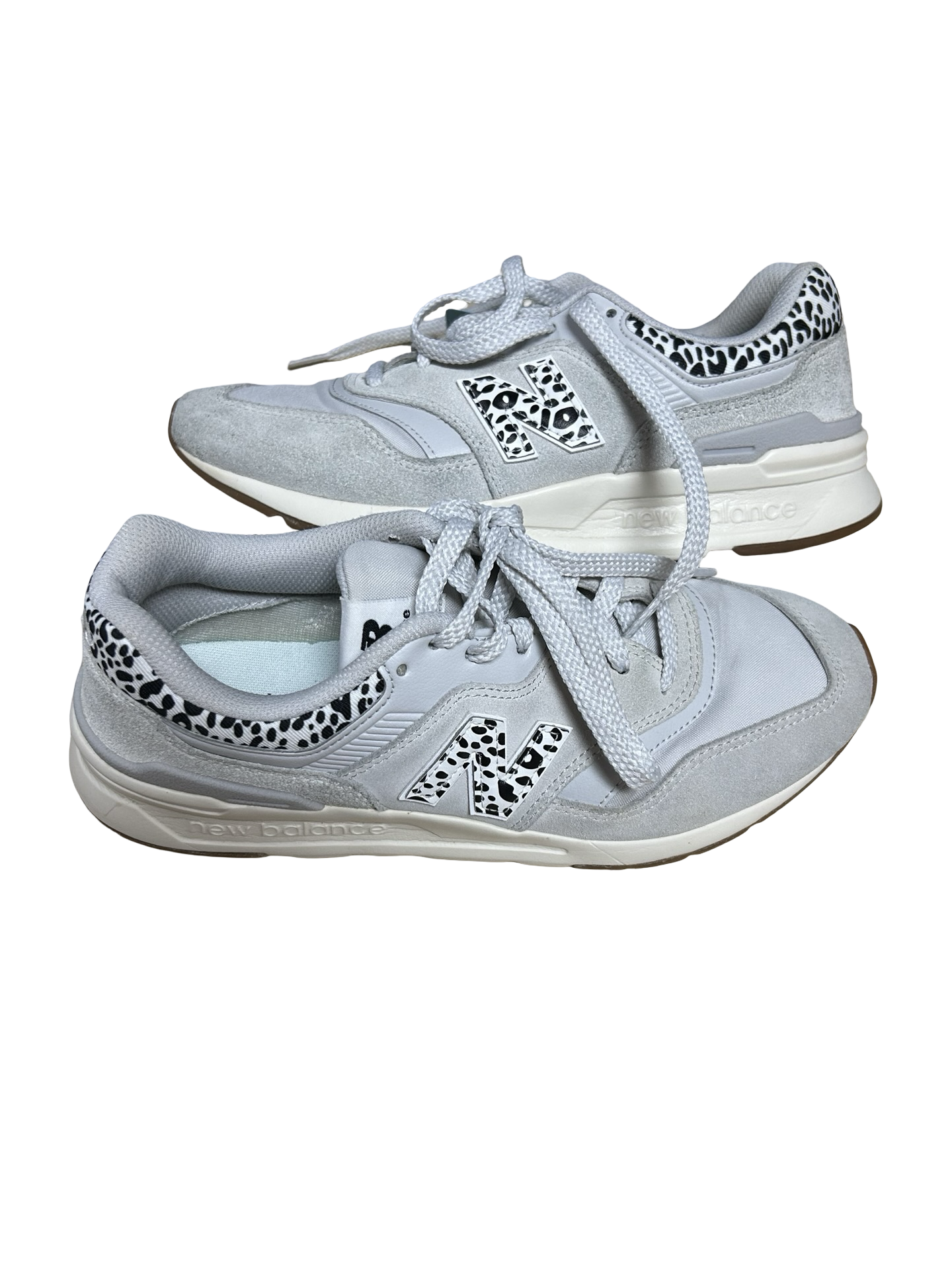 Women’s 8 NB Shoes (like new)