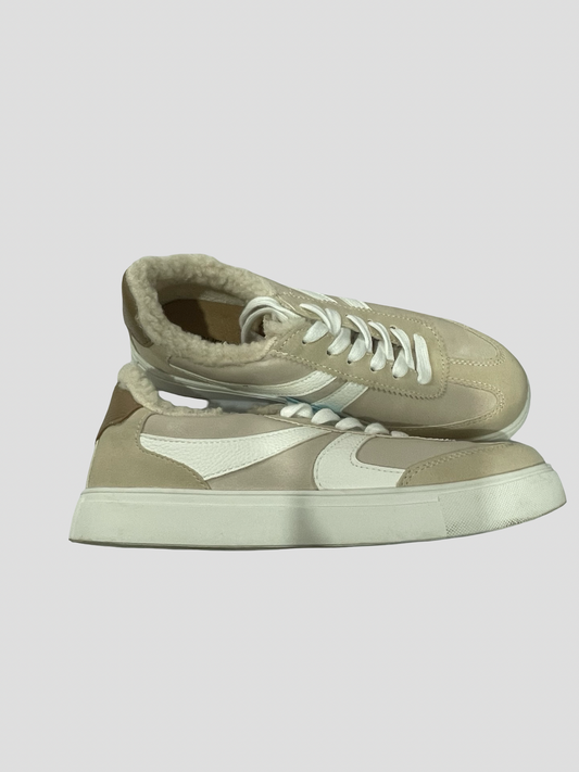 Women’s fits 7 shoes