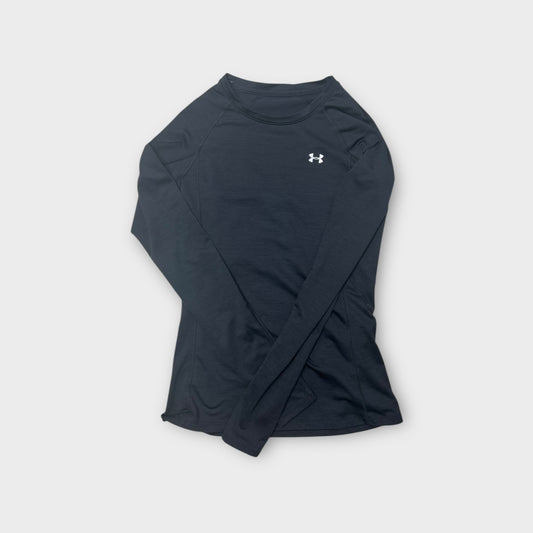 Women’s small UA long sleeve