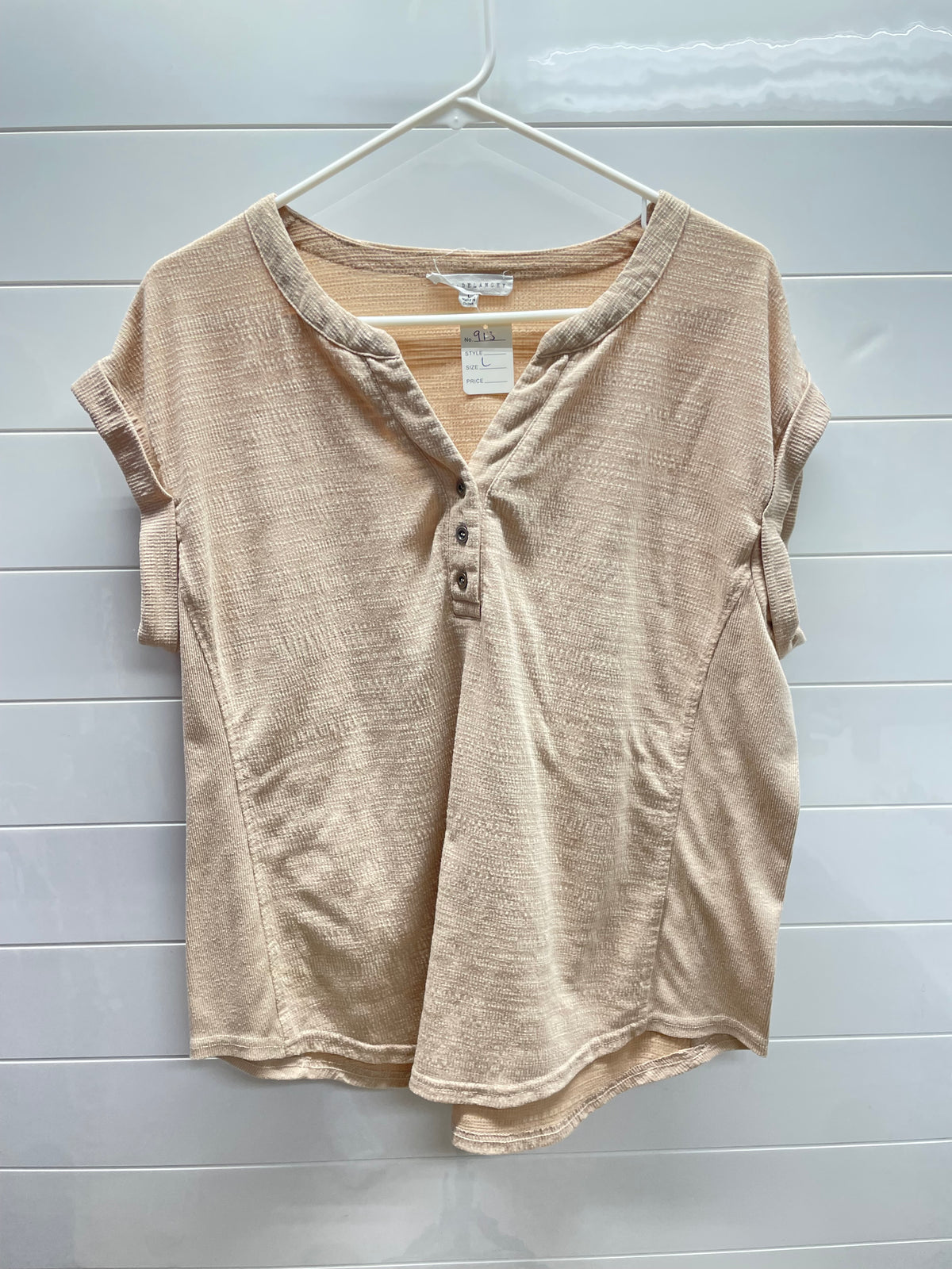 Women’s large tee