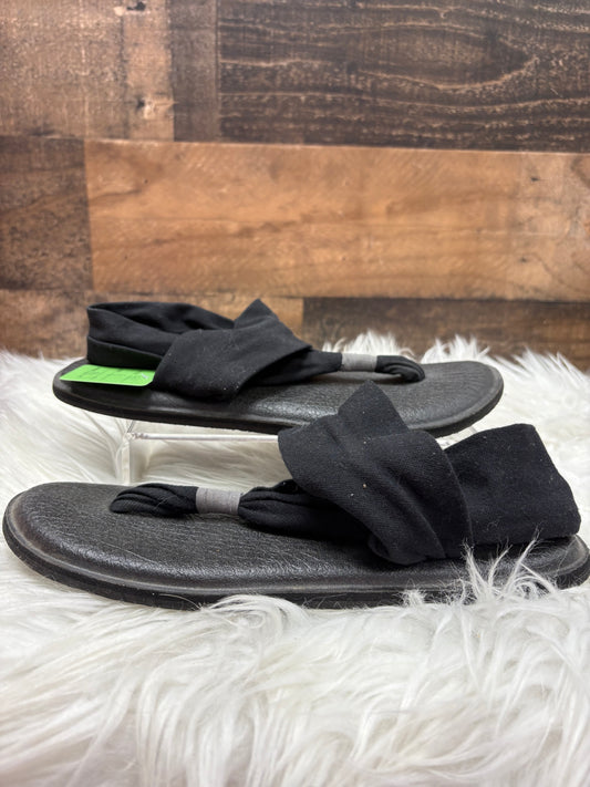 Women’s 8 sanuk