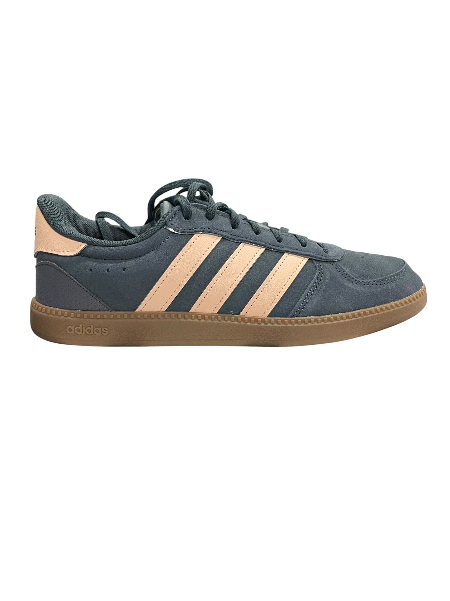 Women’s 9.5 NWT Adidas