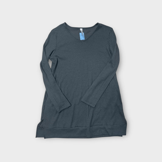 Women’s Medium Shirt