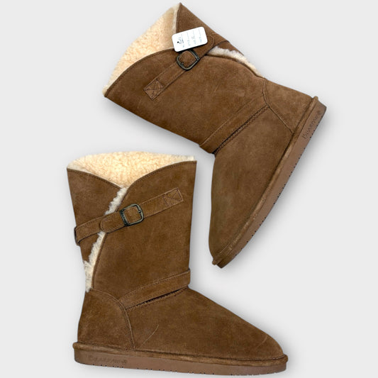 Women’s BearPaw boots- sz 11 (like new)