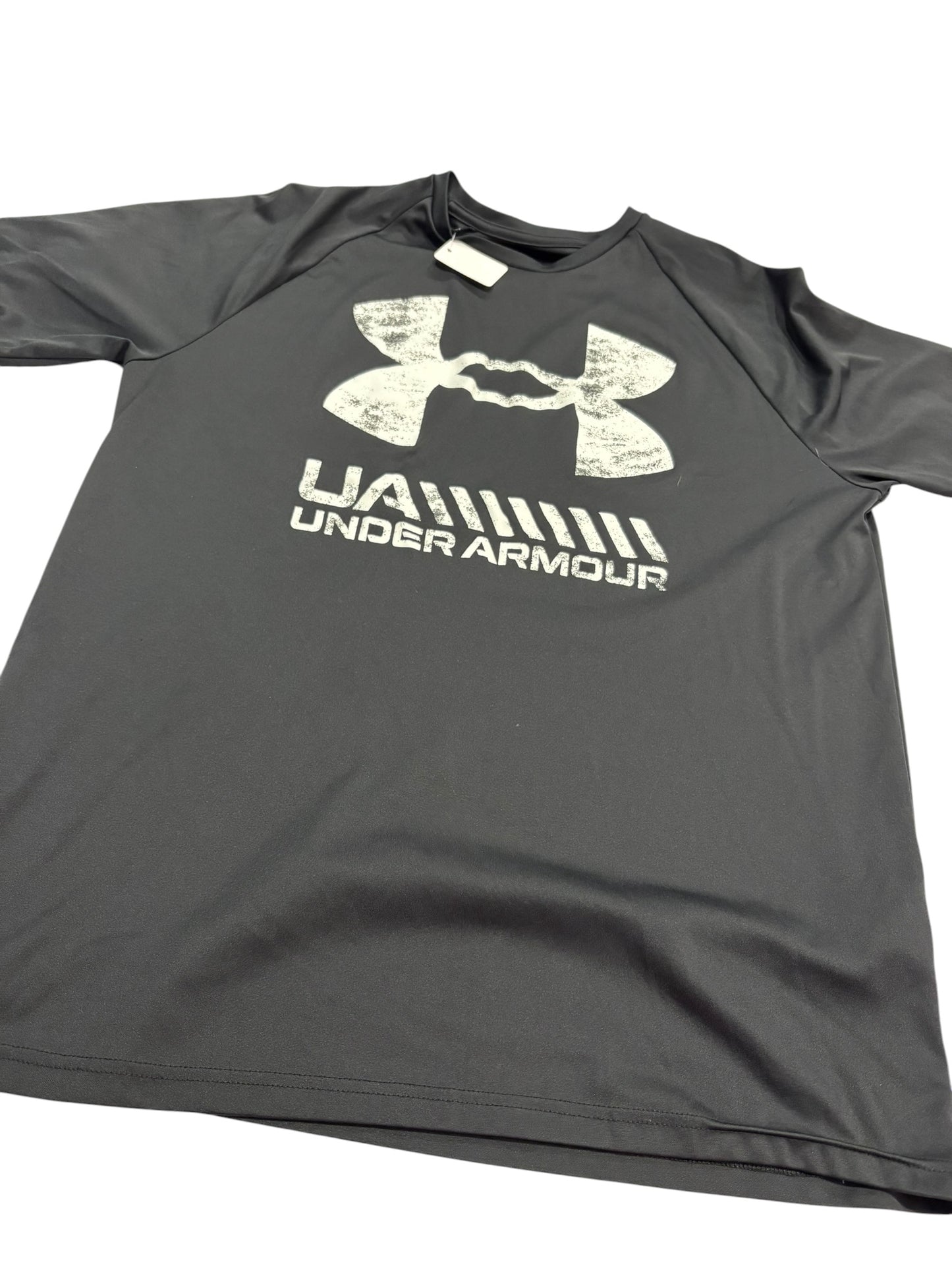 Men’s large ua shirt