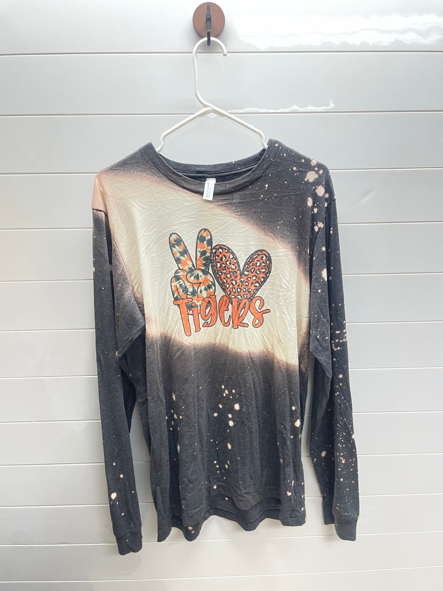Women’s large long sleeve