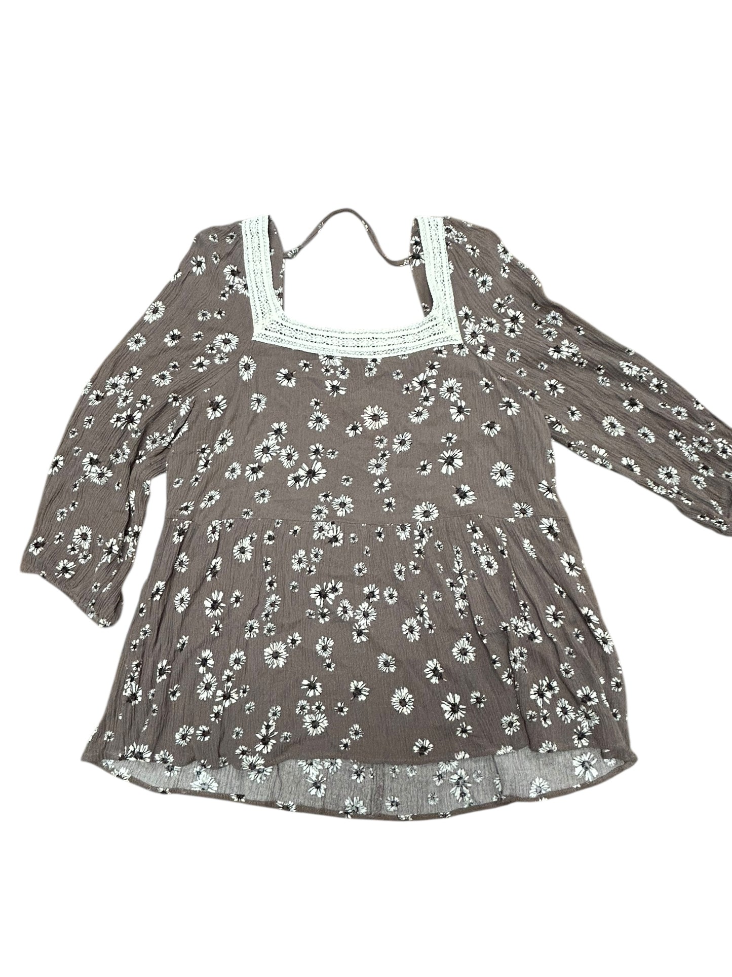 Women’s medium blouse