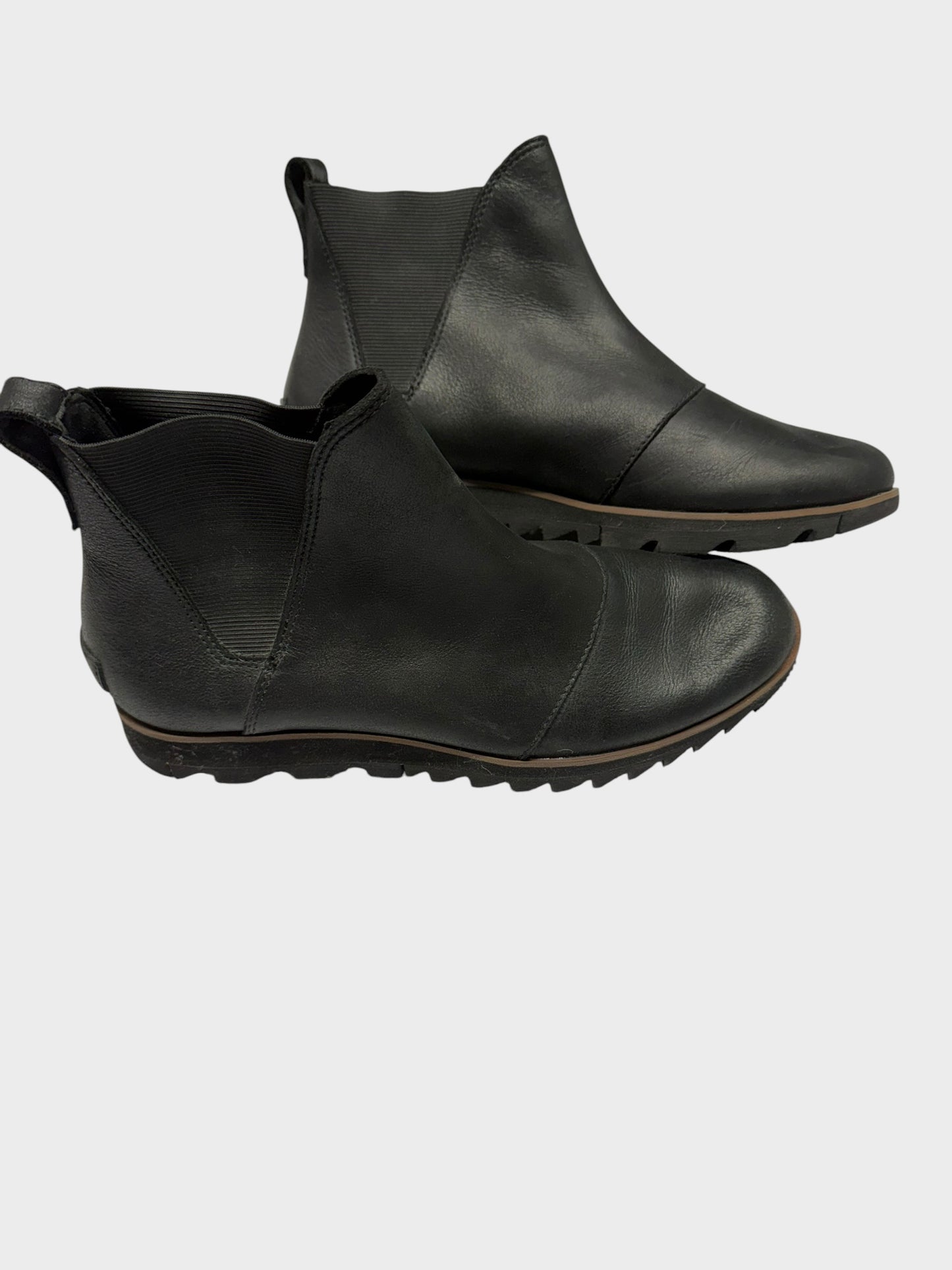 Women’s 8 SOREL boot