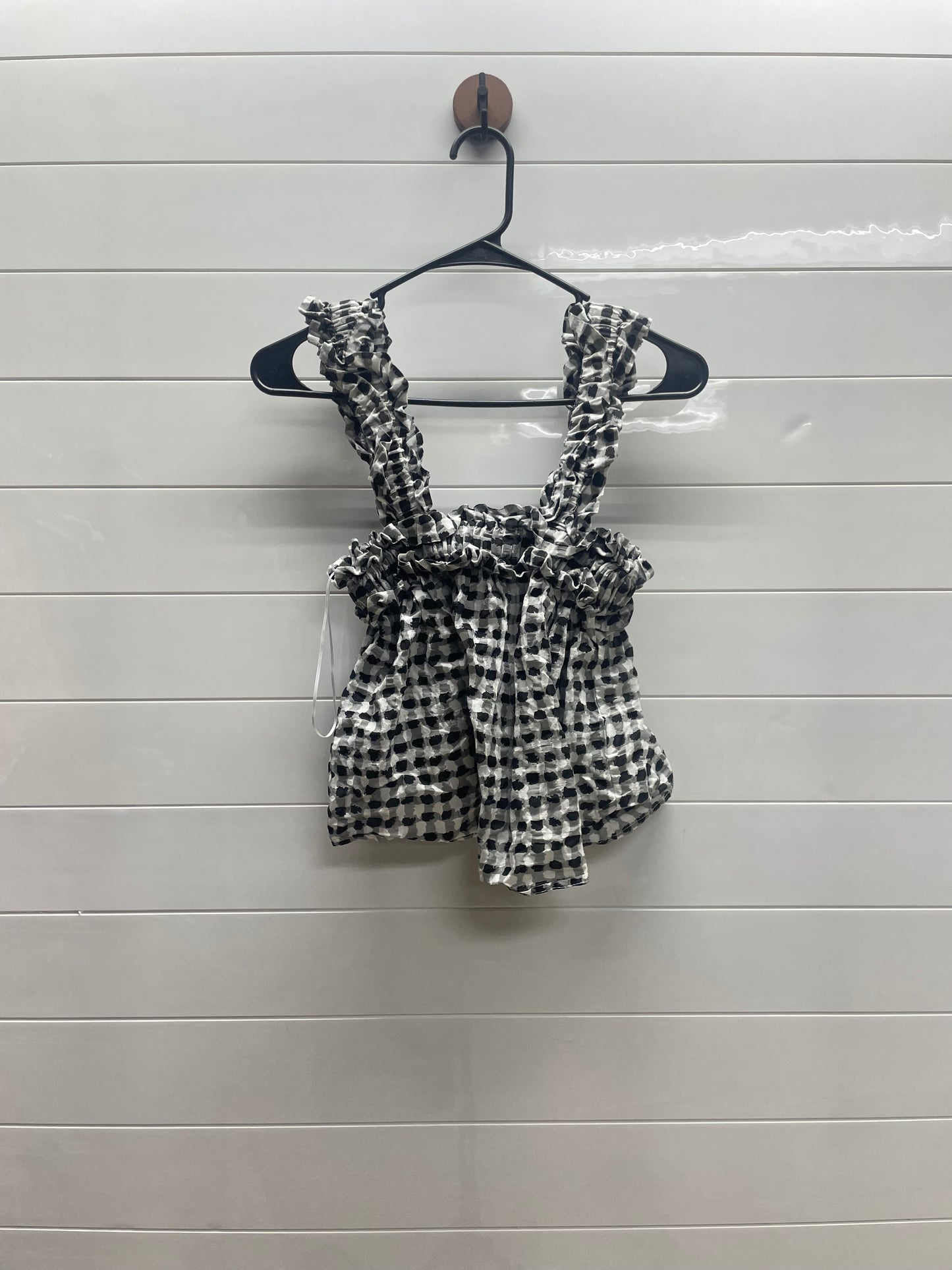 Women’s small crop tank
