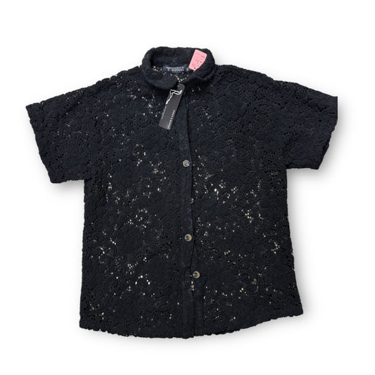 Women’s NWT button up top- Large