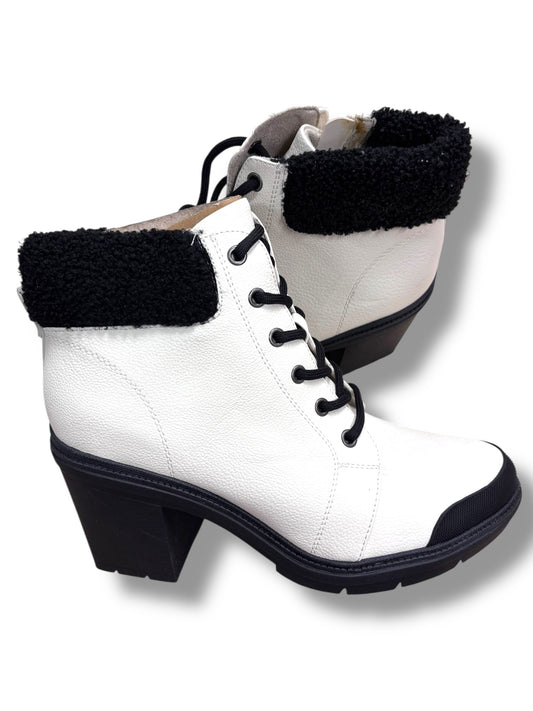 Women’s 10 boots nwt