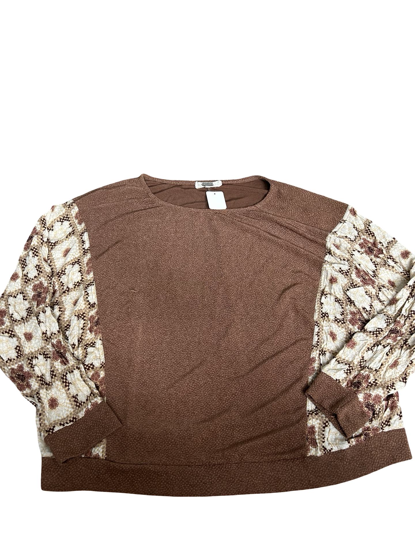 Women’s large long sleeve shirt (snag)