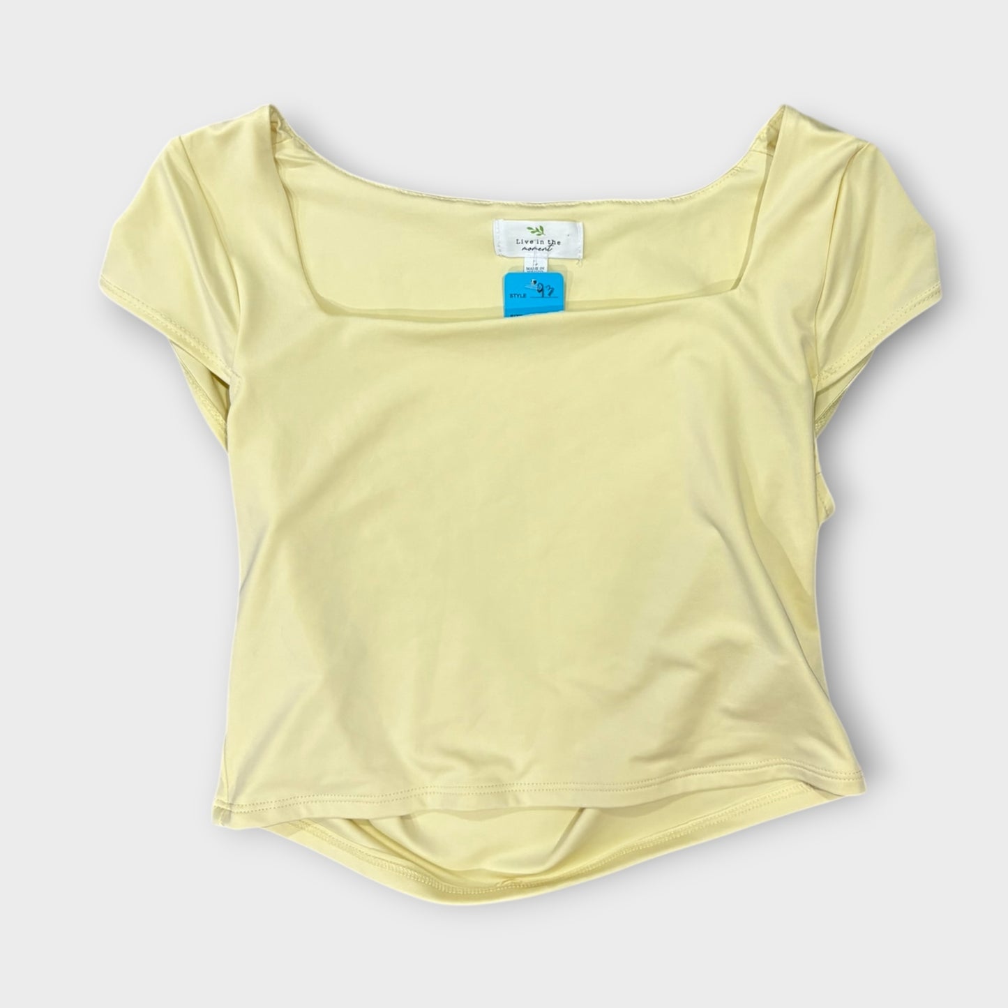 Women’s large cropped shirt