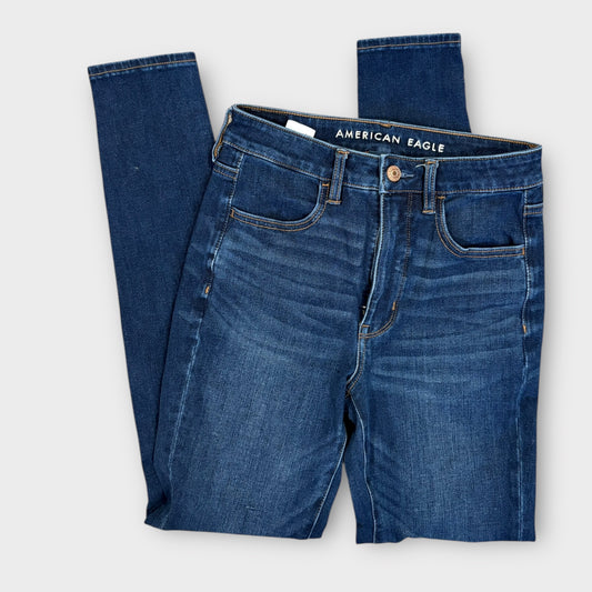 Women’s 2 AE jeans