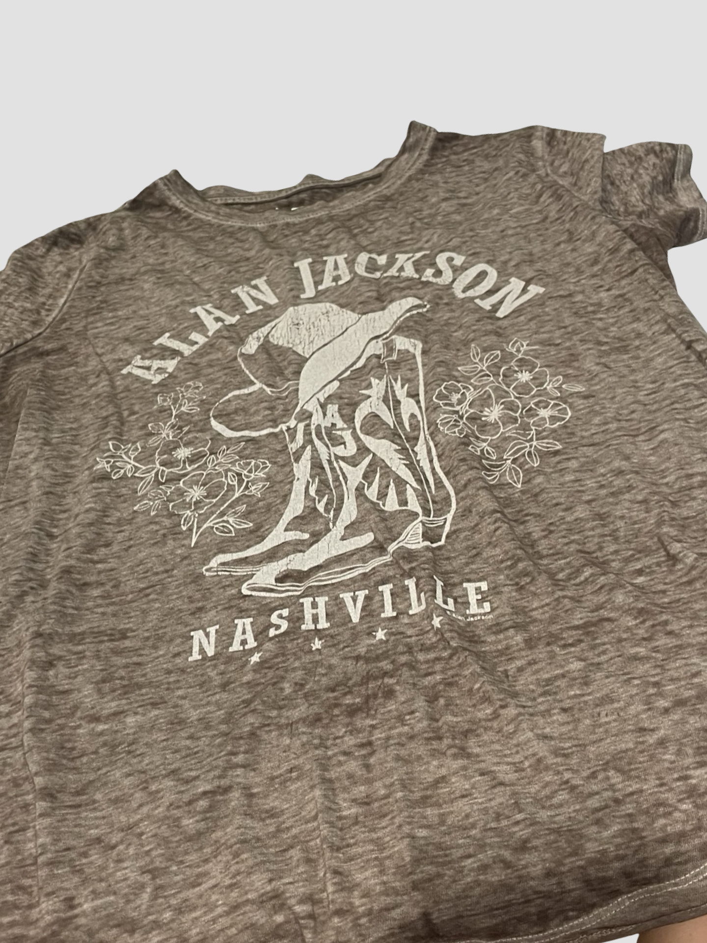 Women’s medium tee