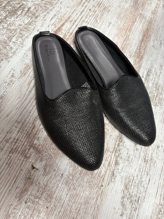 Women’s 8 shoes