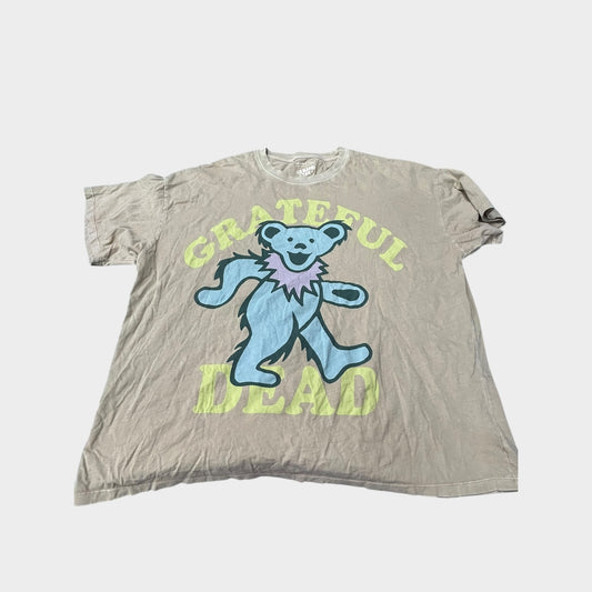 Women’s AE L/XL Tee-small stain