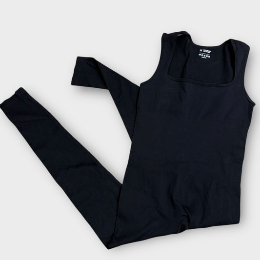 Women’s ribbed bodysuit medium